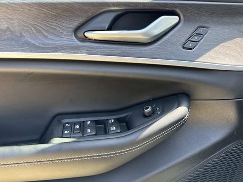 Used 2025 Jeep Grand Cherokee L Limited w/ Luxury Tech Group II RWD image 26
