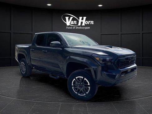 Used 2025 Toyota Tacoma TRD Sport w/ TRD Sport Premium Package image 55