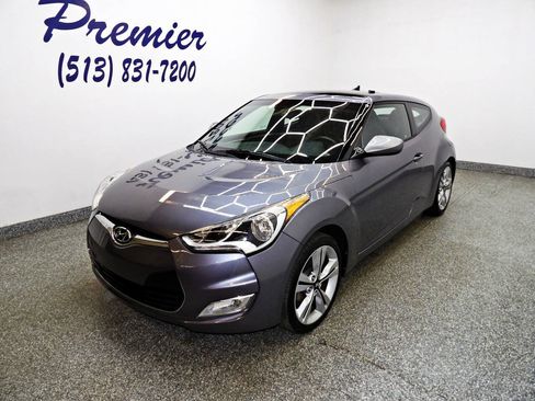 Used 2016 Hyundai Veloster w/ Option Group 03 FWD image 1