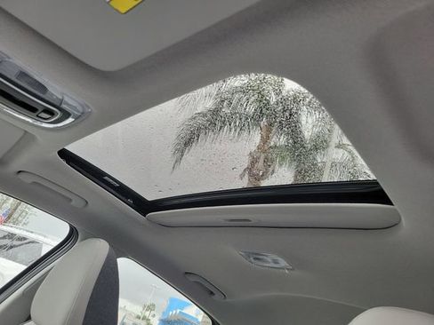 New 2026 Hyundai Elantra Limited FWD image 18