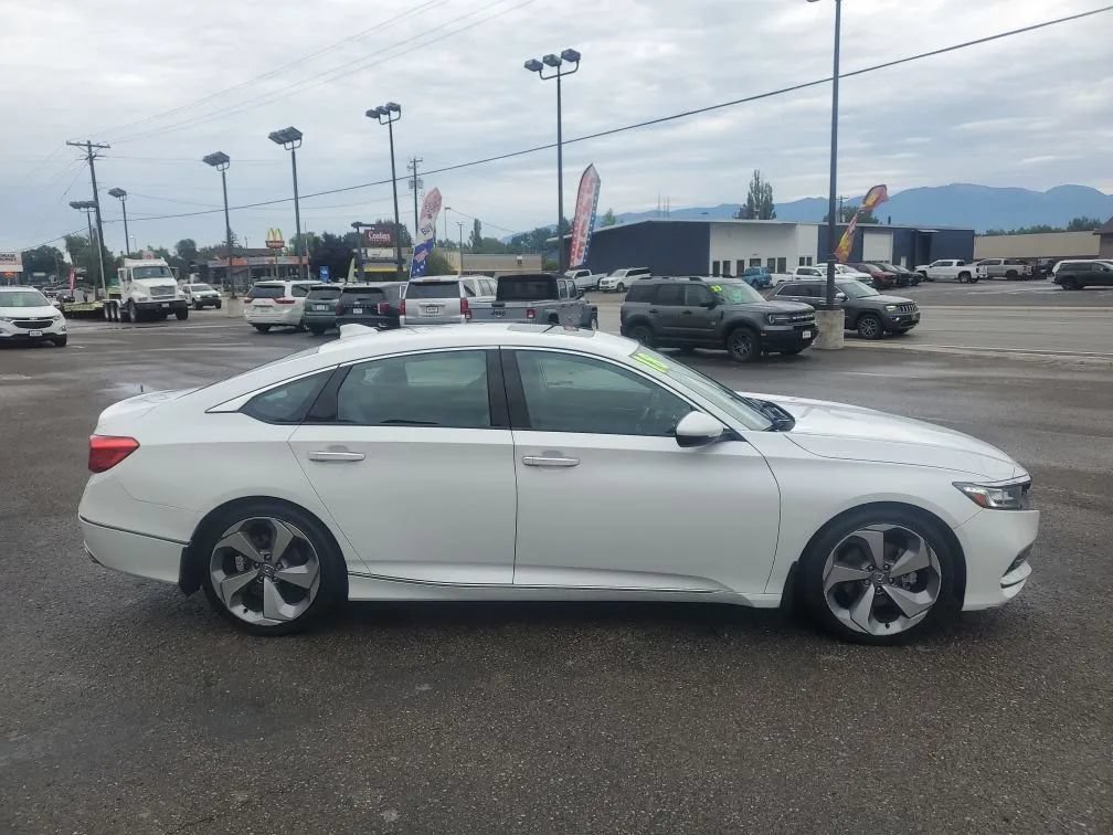 Used 2018 Honda Accord Touring image 5