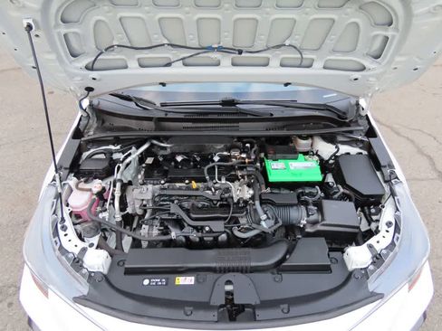 Used 2021 Toyota Corolla SE w/ Carpet Mat Package (TMS) image 10