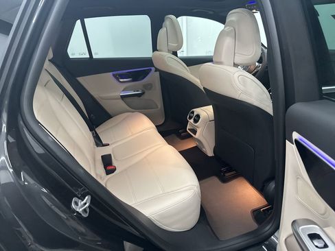 New 2026 Mercedes-Benz GLC 300 image 23