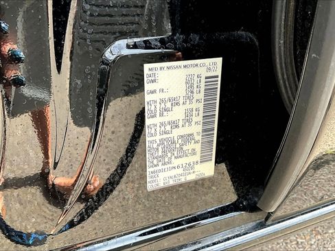 Used 2023 Nissan Frontier SV w/ Midnight Edition Package image 20