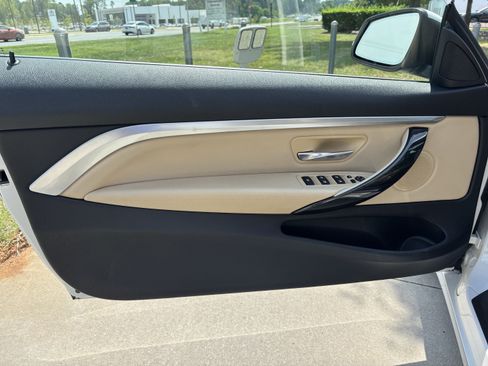 Used 2017 BMW 430i Convertible RWD image 14