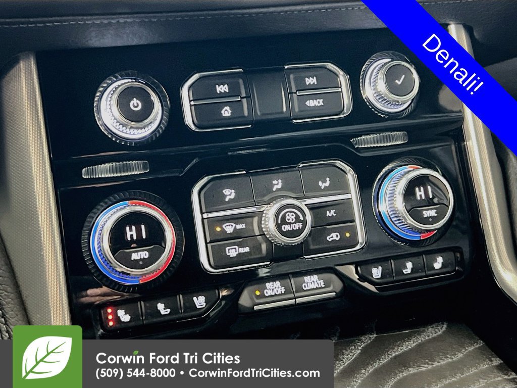 Used 2021 GMC Yukon Denali w/ Denali Premium Package AWD/4WD image 8