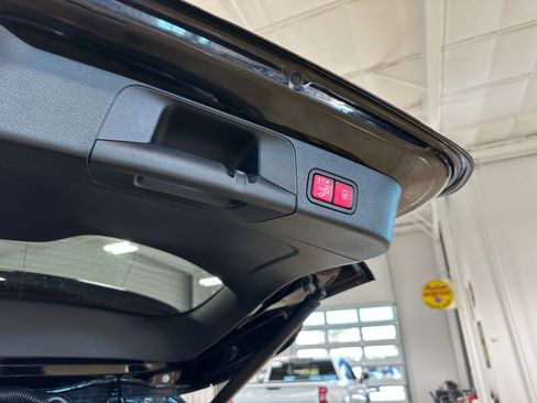 Used 2020 Mercedes-Benz GLB 250 image 44