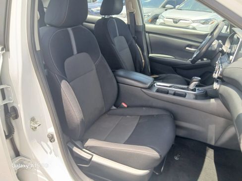 Used 2021 Nissan Sentra SV FWD image 18