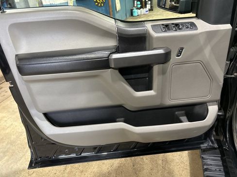 Used 2019 Ford F150 XLT AWD/4WD image 12