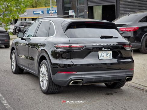 Used 2019 Porsche Cayenne AWD/4WD image 6