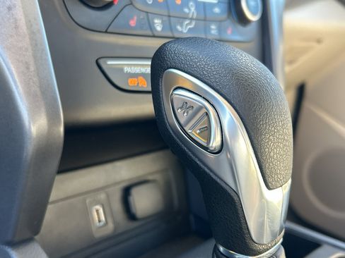 Used 2018 Ford Escape SE AWD/4WD image 18