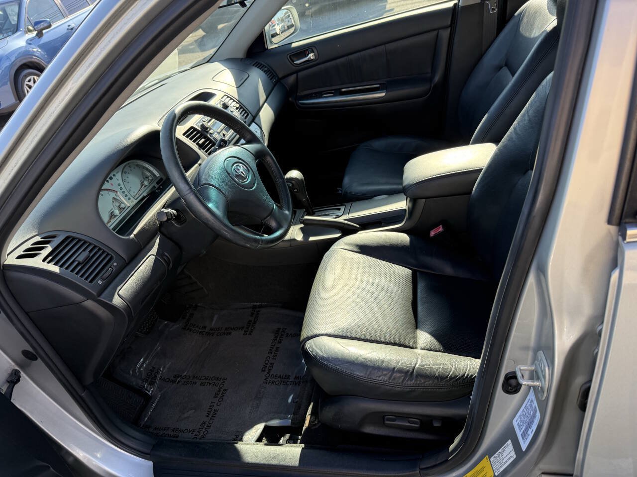 Used 2002 Toyota Camry SE FWD image 6