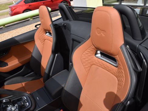 Used 2023 Jaguar F-TYPE R image 13