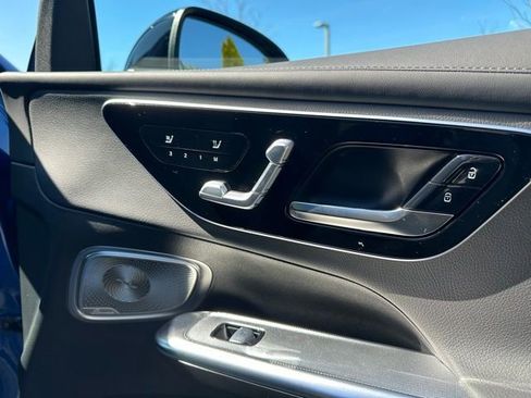 Used 2026 Mercedes-Benz GLC 300 4MATIC image 25