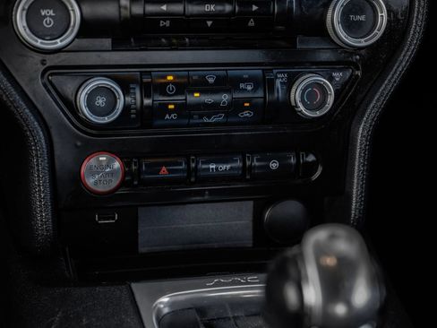 Used 2019 Ford Mustang GT RWD image 32