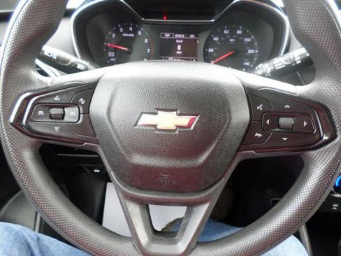 Used 2022 Chevrolet TrailBlazer LT w/ LPO, Blackout Package image 17