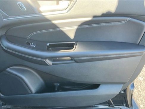 Used 2016 Ford Edge Titanium w/ Equipment Group 302A image 9