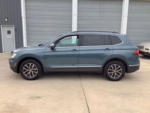 Used 2020 Volkswagen Tiguan SE AWD/4WD image 5