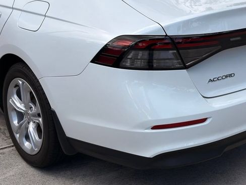 Used 2025 Honda Accord LX image 7