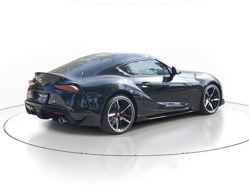 Used 2020 Toyota Supra Premium image 3