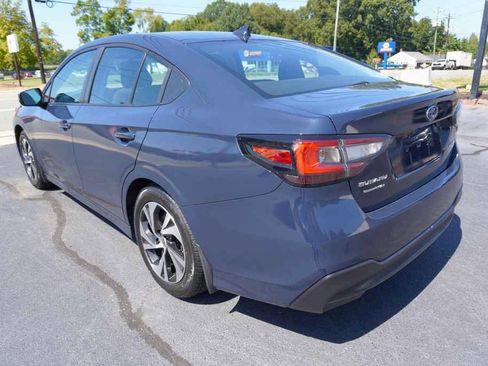 Used 2025 Subaru Legacy AWD/4WD image 8