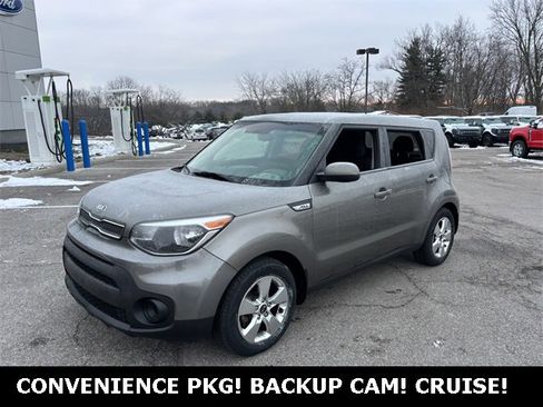 Used 2017 Kia Soul Base w/ Convenience Package image 32