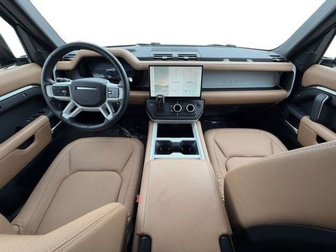 Certified 2026 Land Rover Defender 130 X-Dynamic SE AWD/4WD image 13