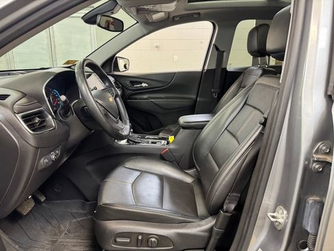 Used 2023 Chevrolet Equinox Premier AWD/4WD image 15