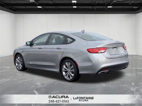 Used 2016 Chrysler 200 S w/ Comfort Group image 3