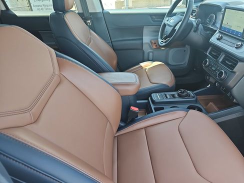Used 2024 Ford Maverick Lariat w/ FX4 Off-Road Package AWD/4WD image 10