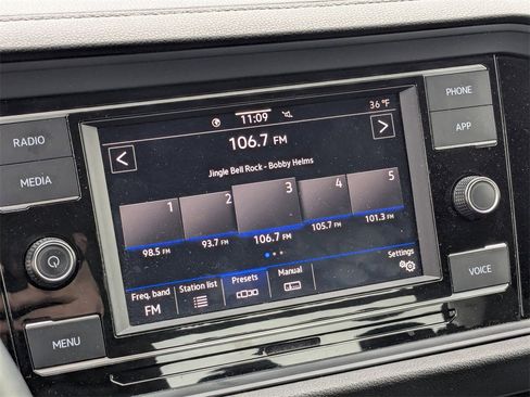 Used 2024 Volkswagen Jetta S image 21