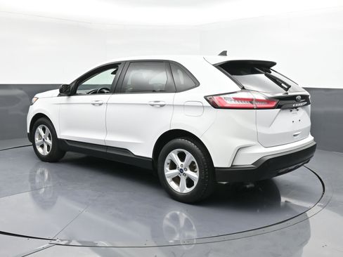 Used 2021 Ford Edge SE image 6