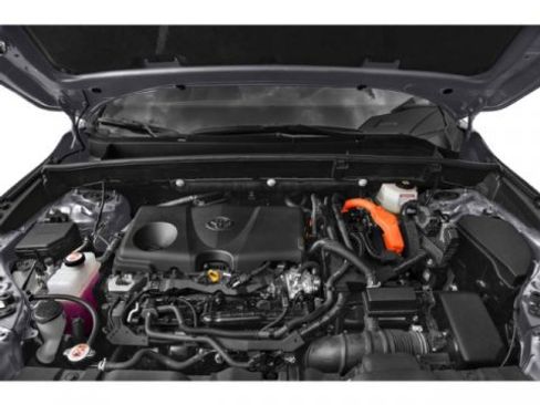 Certified 2024 Toyota Venza LE image 12