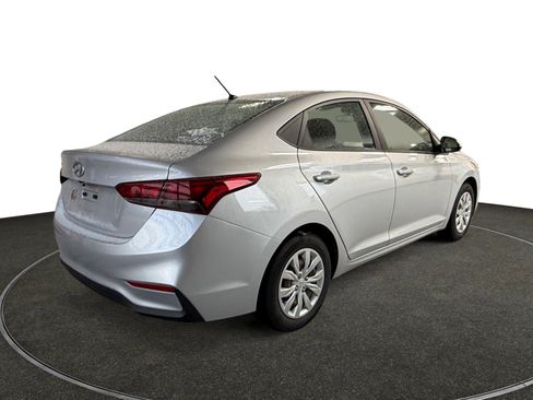 Used 2021 Hyundai Accent SE image 6