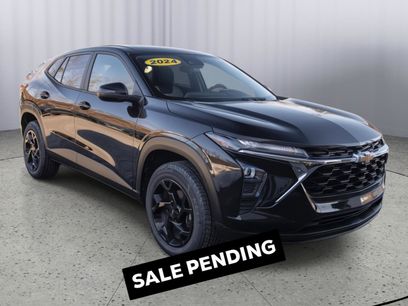 Used 2024 Chevrolet Trax LS w/ LS Convenience Package