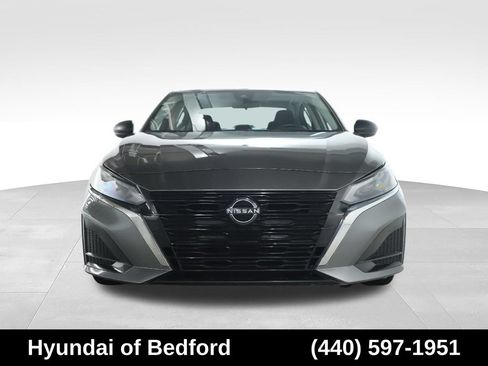 Used 2024 Nissan Altima 2.5 S FWD image 5