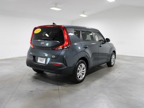 Used 2020 Kia Soul LX image 9