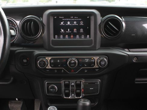 Used 2020 Jeep Wrangler Unlimited Sport AWD/4WD image 12