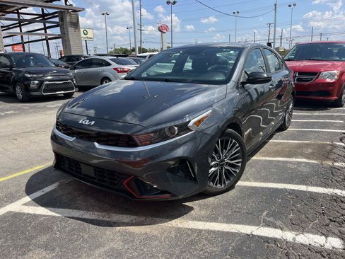 Used 2023 Kia Forte GT-Line w/ GT-Line Premium Package FWD image 3