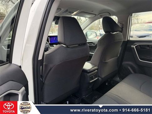 Used 2023 Toyota RAV4 LE image 15