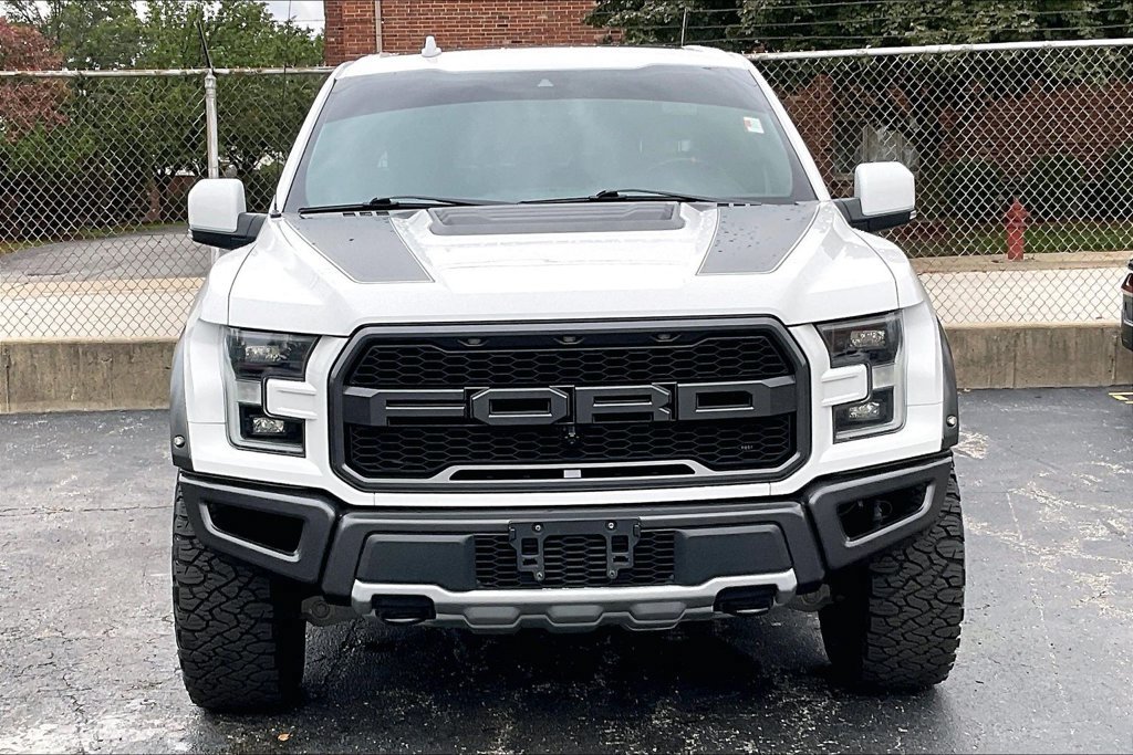 Used 2019 Ford F150 Raptor w/ Equipment Group 802A Luxury AWD/4WD image 2