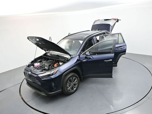 Used 2025 Toyota RAV4 Limited w/ Advanced Technology Package AWD/4WD image 48
