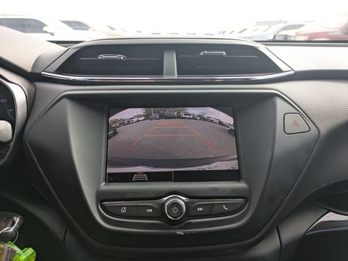 Used 2021 Chevrolet TrailBlazer LS image 17