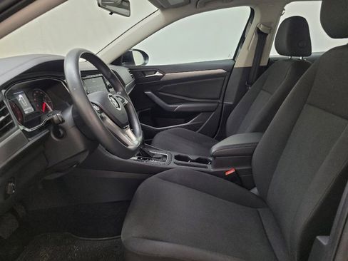 Used 2020 Volkswagen Jetta SE FWD image 17