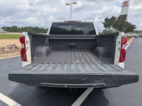 Used 2022 Chevrolet Silverado 1500 W/T w/ WT Value Package RWD image 9