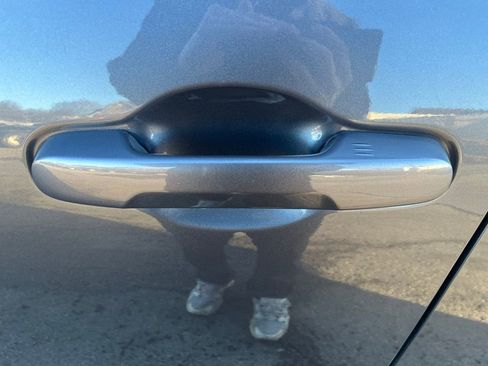 Used 2024 Honda Pilot Touring image 42