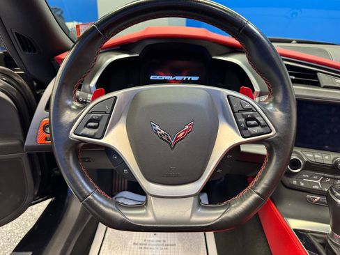 Used 2019 Chevrolet Corvette Stingray Coupe RWD image 15