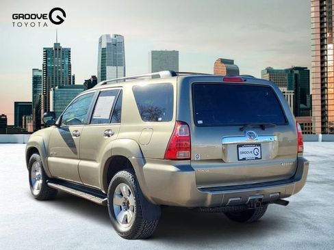 Used 2007 Toyota 4Runner SR5 image 3