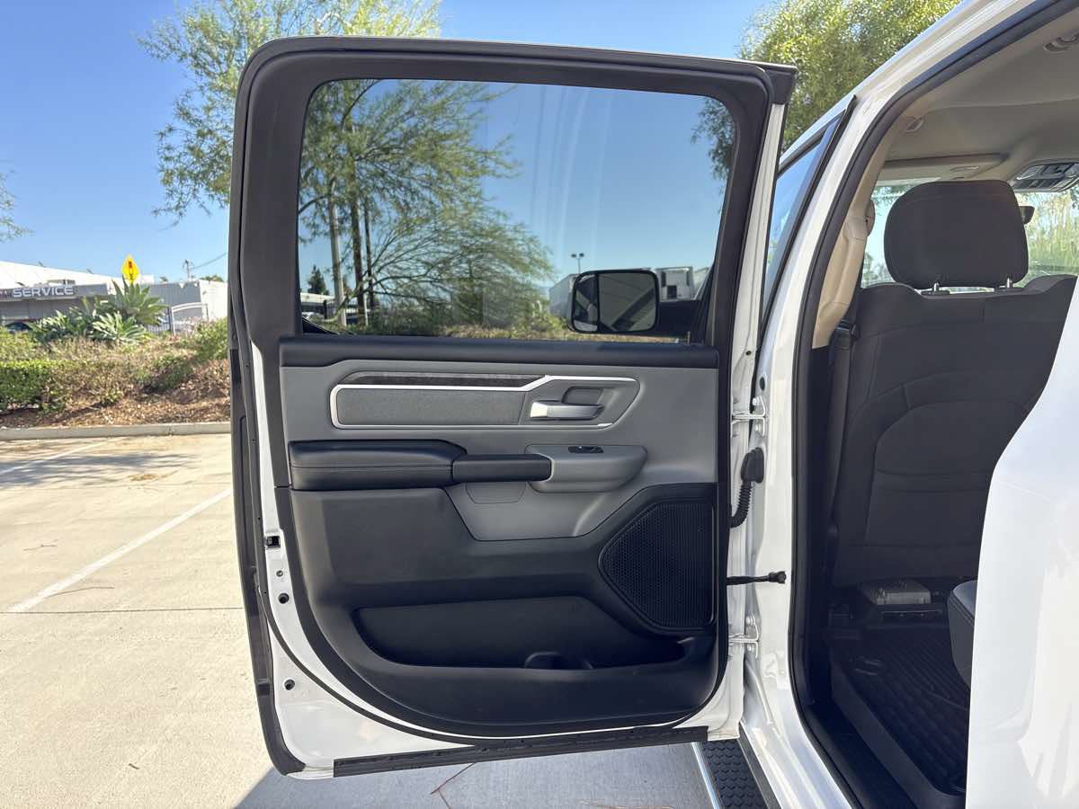 Used 2020 RAM 1500 Big Horn AWD/4WD image 11