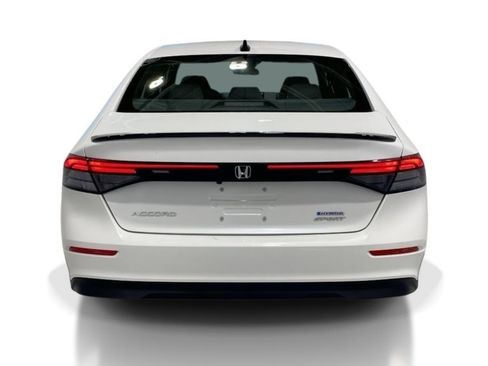 Used 2024 Honda Accord Sport image 6